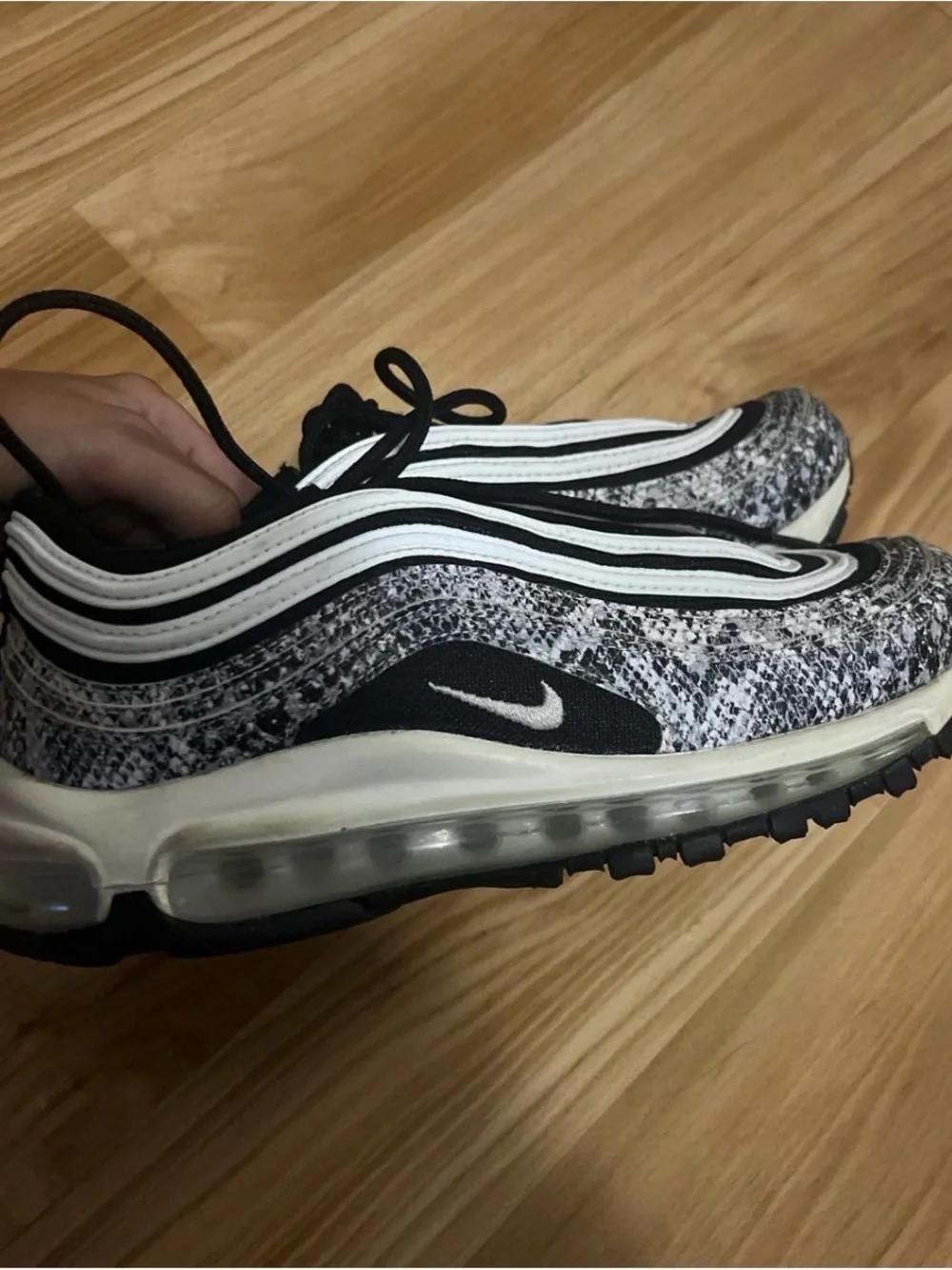 Nike Black White Low-Top Sneakers with Red Accent
